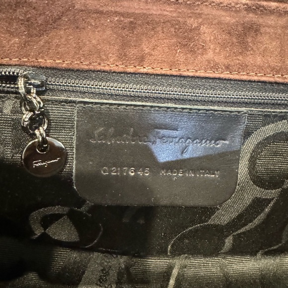 Authentic Salvatore Ferragamo wristlet - Picture 14 of 16